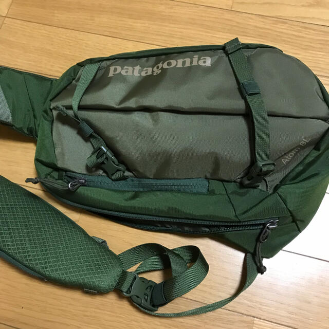 patagonia(パタゴニア)のpatagonia ATOM Sling 8L パタゴニア　ショルダーバック レディースのバッグ(ショルダーバッグ)の商品写真