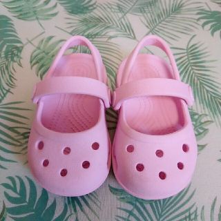 クロックス(crocs)のcrocs キッズ サンダル C5(サンダル)