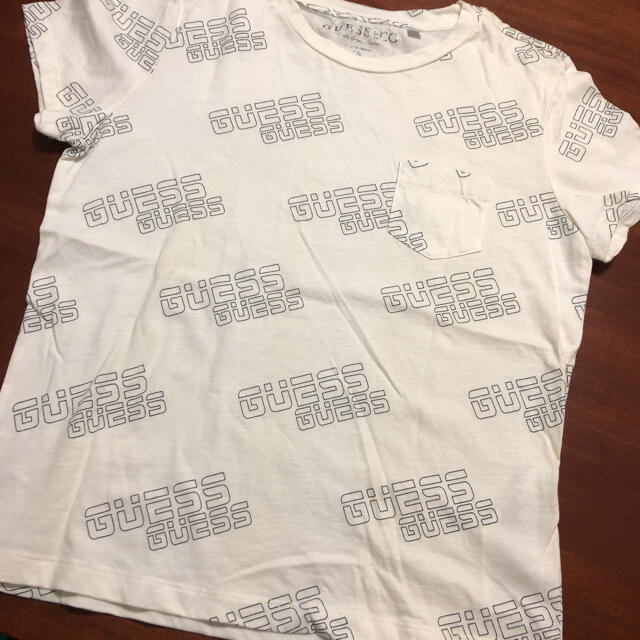 GUESS(ゲス)のGUESS Tシャツ レディースのトップス(Tシャツ(半袖/袖なし))の商品写真