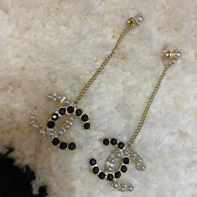新品】CHANEL ロングパールピアス 品質検査済 60.0%OFF stockshoes.co
