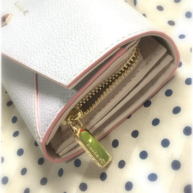 4℃(ヨンドシー)の【専用】財布　ルリア4℃  luria4℃ レディースのファッション小物(財布)の商品写真