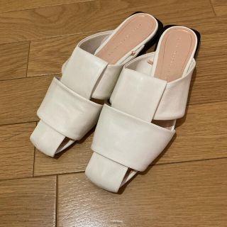 ザラ(ZARA)のZARA♡フラットサンダル(サンダル)