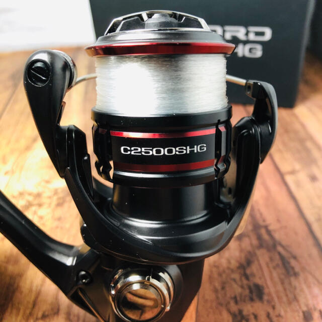 SHIMANO(シマノ)の【VANFORD】シマノ ヴァンフォード C2500SHG 1回使用 美品 スポーツ/アウトドアのフィッシング(リール)の商品写真