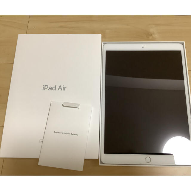 Apple(アップル)のあかつき様専用　iPad Air第三世代  整備済製品 Wi-Fi 64g 美品 スマホ/家電/カメラのPC/タブレット(タブレット)の商品写真