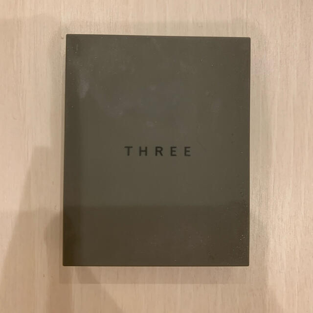 THREE(スリー)のTHREE シマリンググローデュオ01 コスメ/美容のベースメイク/化粧品(フェイスカラー)の商品写真