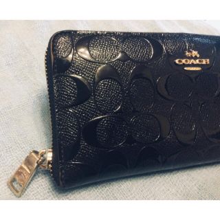 コーチ(COACH)の美品 COACH エナメルシグネチャー 長財布(財布)