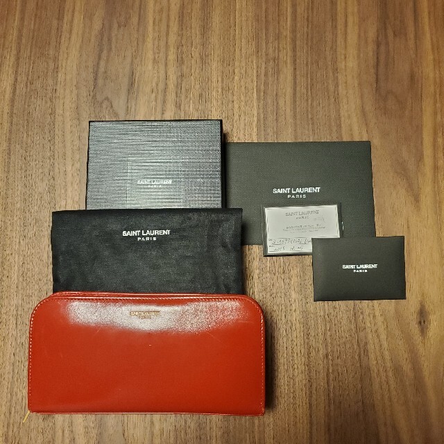 SAINT LAURENT 長財布 赤