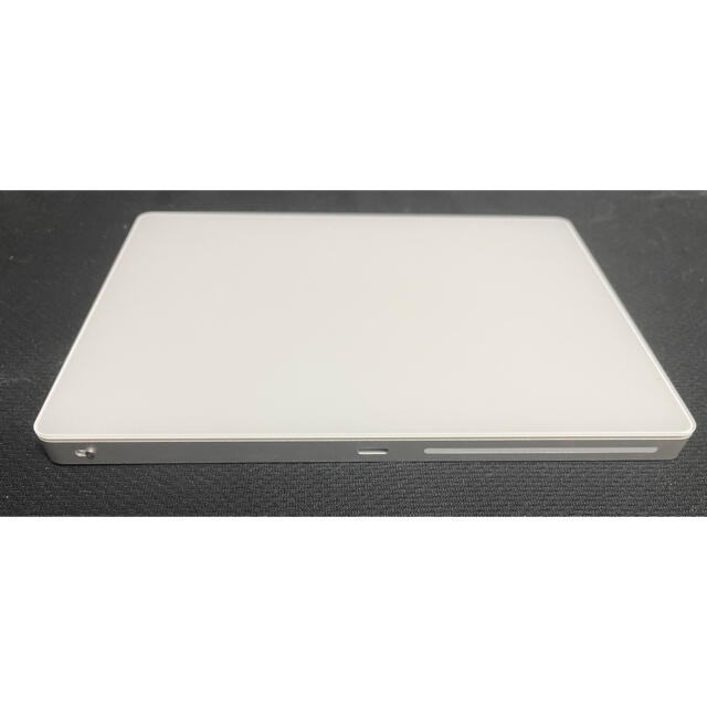 Apple(アップル)のApple Magic trackpad2 ホワイト 本体のみ スマホ/家電/カメラのPC/タブレット(PC周辺機器)の商品写真