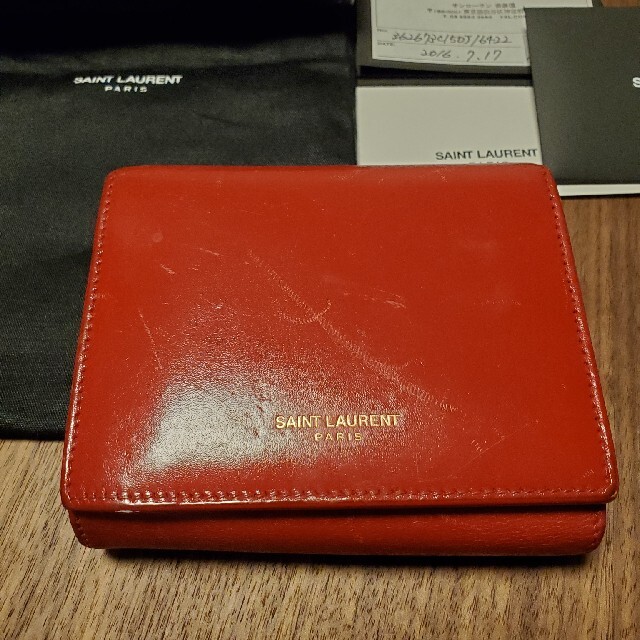 Saint Laurent(サンローラン)のz様専用　SAINT LAURENT 三つ折り財布 赤 レディースのファッション小物(財布)の商品写真