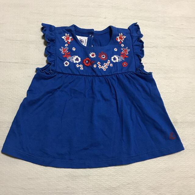 PETIT BATEAU(プチバトー)のnatsu☺︎様専用ページ　PETIT BATEAU カットソー　6m/67cm キッズ/ベビー/マタニティのベビー服(~85cm)(シャツ/カットソー)の商品写真