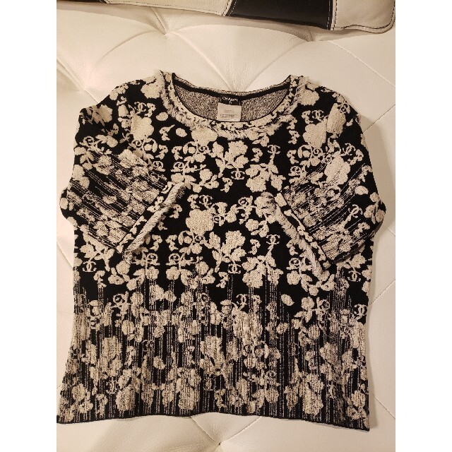 CHANEL(シャネル)のCHANEL シャネル　ココマ－ク　サイズ42　M～Lサイズ レディースのトップス(Tシャツ(長袖/七分))の商品写真