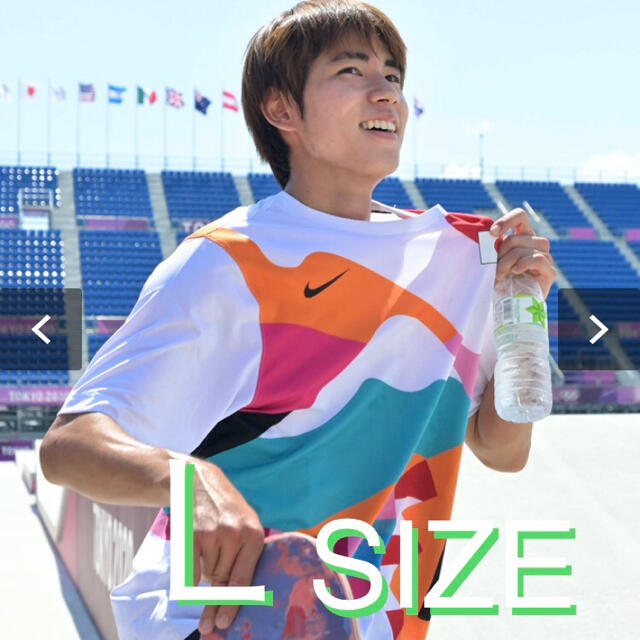 ナイキSB メンズ スケートボードTシャツ ジャパン Lサイズ 堀米選手金メダルのサムネイル