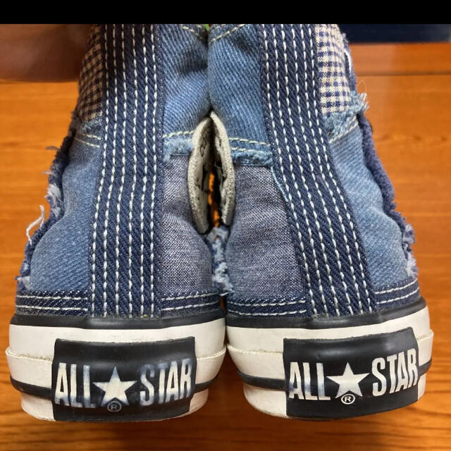 CONVERSE(コンバース)のコンバース ハイカット スニーカー　パッチワーク　デニム　22.5 キッズ/ベビー/マタニティのキッズ靴/シューズ(15cm~)(スニーカー)の商品写真