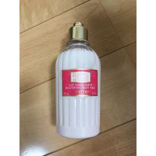 ロクシタン(L'OCCITANE)のロクシタン ボディクリーム ローズ(ボディローション/ミルク)