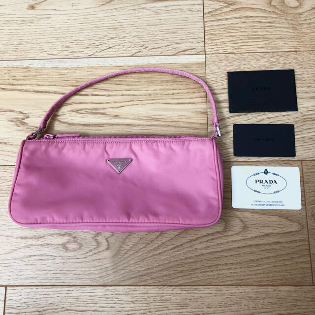 再追加販売 美品!正規品PRADA ナイロン×レザー シャーリング ピンク