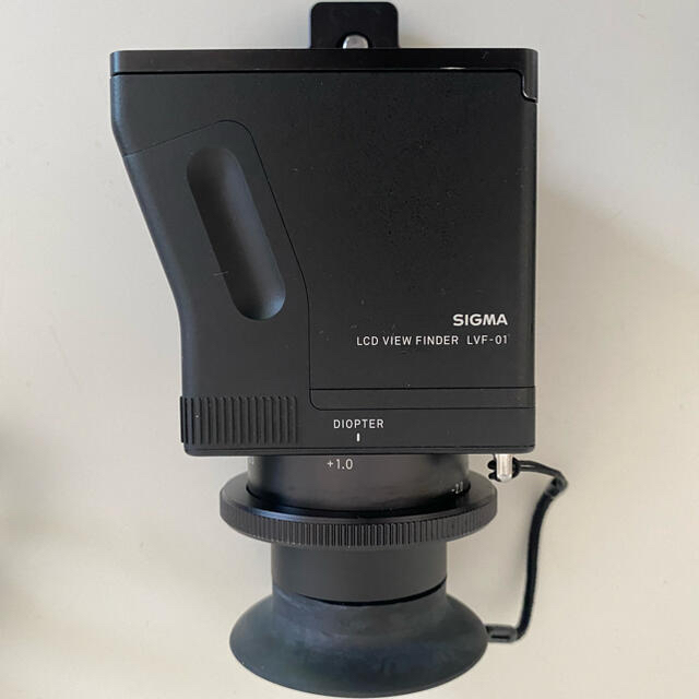 SIGMA(シグマ)のSIGMA dp0 quattro  view finder LVF-01セット スマホ/家電/カメラのカメラ(ミラーレス一眼)の商品写真