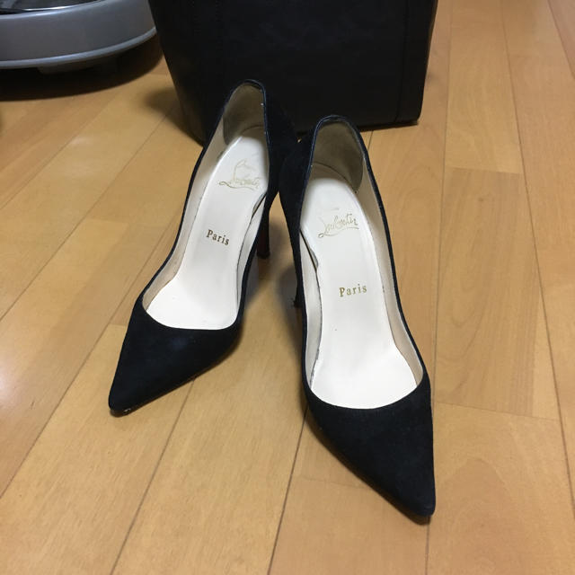 Christian Louboutin(クリスチャンルブタン)の最終値下げスウェード素材 レディースの靴/シューズ(ハイヒール/パンプス)の商品写真