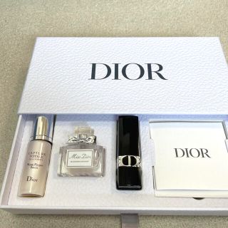 クリスチャンディオール(Christian Dior)の【新品未使用】ディオール　バースデー限定ノベルティ(サンプル/トライアルキット)