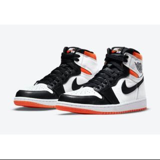 ナイキ(NIKE)のNIKE AIR JORDAN1 RETRO HIGH OG エレクトロオレンジ(スニーカー)