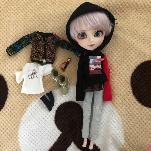 イスル　ユン　YUN  プロフィールカード、スタンドなし　プーリップ  ハンドメイドのぬいぐるみ/人形(人形)の商品写真