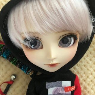 イスル ユン YUN プロフィールカード、スタンドなし プーリップ の