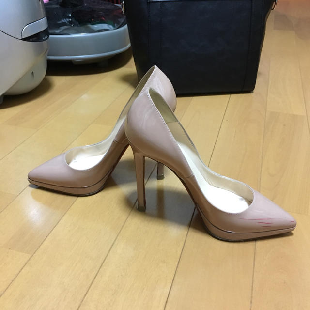 Christian Louboutin(クリスチャンルブタン)のお買い得👠ルブタン定番パンプス レディースの靴/シューズ(ハイヒール/パンプス)の商品写真