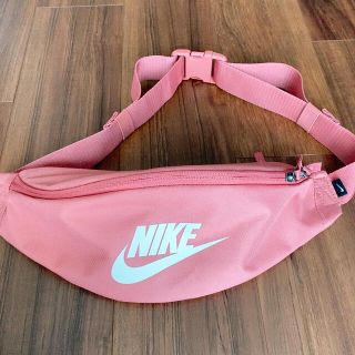 ナイキ(NIKE)のNIKE ピンク ショルダーバッグ(ショルダーバッグ)