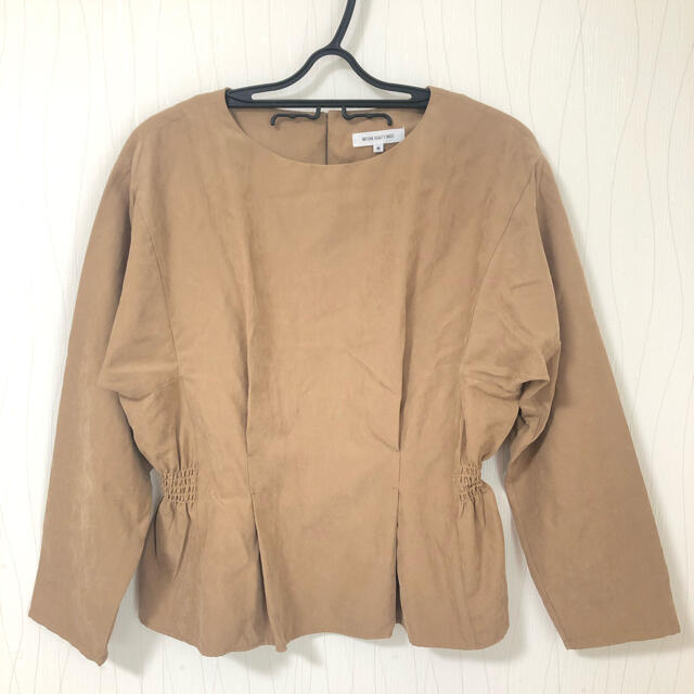 N.Natural beauty basic(エヌナチュラルビューティーベーシック)のNBB ペプラムタックブラウス レディースのトップス(シャツ/ブラウス(長袖/七分))の商品写真