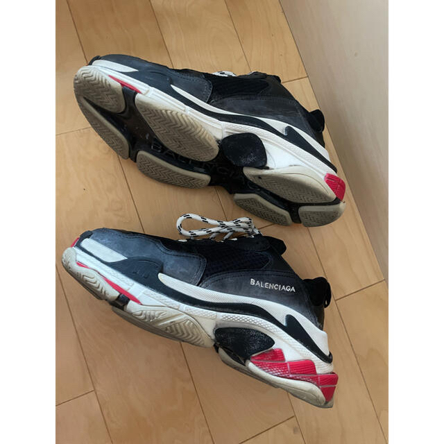 Balenciaga(バレンシアガ)のbalenciaga triple s イタリア製　付属品完備 メンズの靴/シューズ(スニーカー)の商品写真