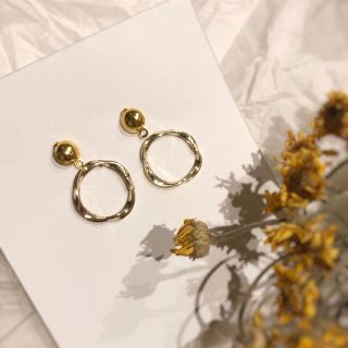 トゥデイフル(TODAYFUL)の✴︎ゴールドリング　ピンタイプ　ピアス✴︎(ピアス)