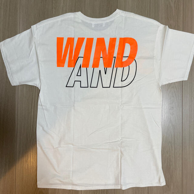 SEA(シー)のWINDANDSEA Tシャツ メンズのトップス(Tシャツ/カットソー(半袖/袖なし))の商品写真