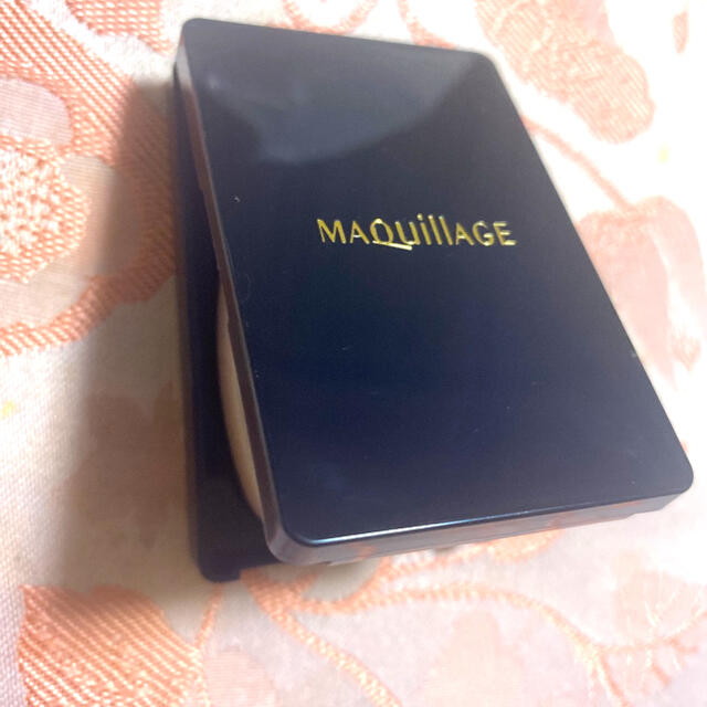 MAQuillAGE(マキアージュ)のマキアージュ スポンジ & 化粧下地サンプル　新品未使用 コスメ/美容のキット/セット(サンプル/トライアルキット)の商品写真