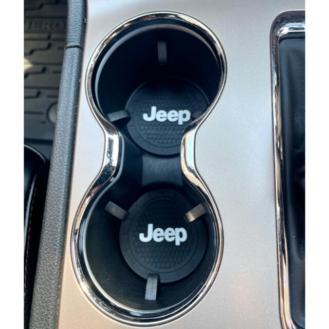 Jeep(ジープ)のJeepドリンクホルダー用 コースター 2枚セット 車 ジープ 【送料無料】 自動車/バイクの自動車(車内アクセサリ)の商品写真