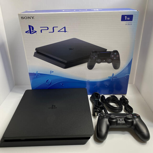 PlayStation4(プレイステーション4)のSONY PlayStation4 本体 CUH-2000BB01 エンタメ/ホビーのゲームソフト/ゲーム機本体(家庭用ゲーム機本体)の商品写真