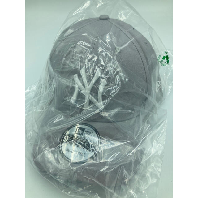 NEW ERA(ニューエラー)のニューエラ キャップ NY ヤンキース グレー メンズの帽子(キャップ)の商品写真