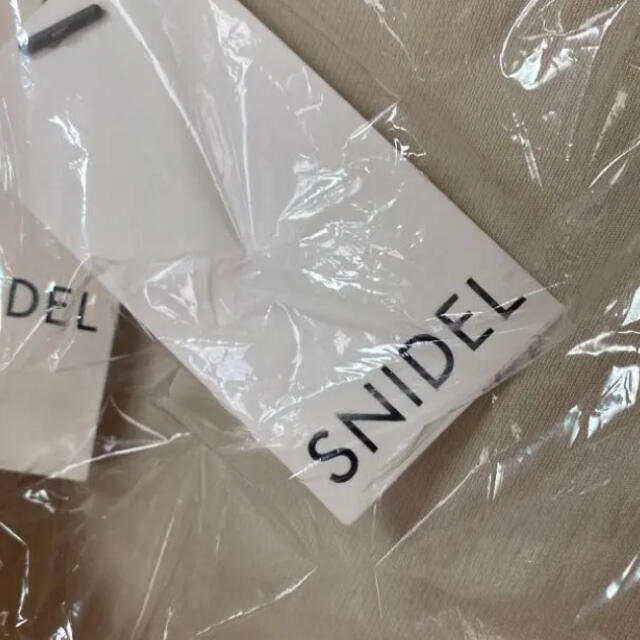 SNIDEL(スナイデル)の新品未使用　スナイデル　ハイウエストロングスカート レディースのスカート(ロングスカート)の商品写真