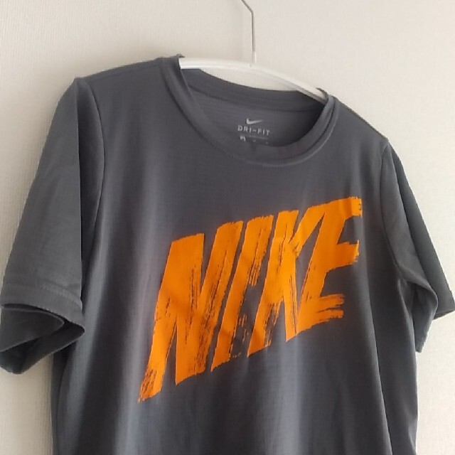 NIKE(ナイキ)のhkm.mama様専用☆NIKE　DRY-FIT　キッズTシャツ キッズ/ベビー/マタニティのキッズ服男の子用(90cm~)(Tシャツ/カットソー)の商品写真