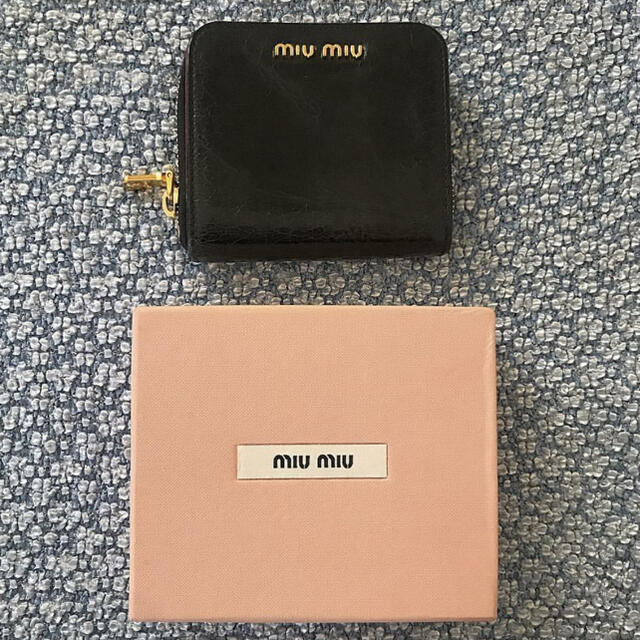 miumiu 財布