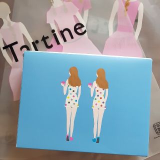 Tartine タルティン新作 ピーチタルト 店舗限定(菓子/デザート)