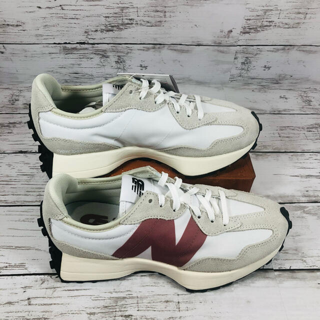 New Balance(ニューバランス)のNEW BALANCE ニューバランス WS327CD 24cm レディースの靴/シューズ(スニーカー)の商品写真