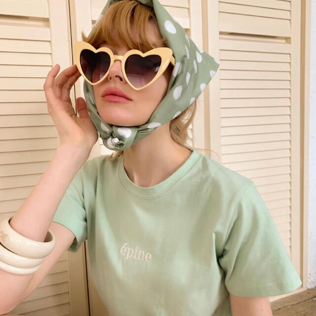 épine embroidery tee pistàcchio レディースのトップス(Tシャツ(半袖/袖なし))の商品写真