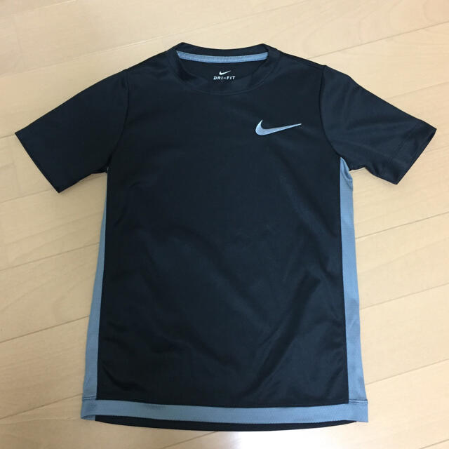 NIKE(ナイキ)のナイキ  Tシャツ&ショートパンツのセット（130-140） スポーツ/アウトドアのランニング(ウェア)の商品写真