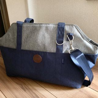 ジェイプレス(J.PRESS)の【美品】JPRESS ペットキャリーバッグ(犬)