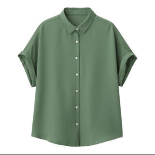 ジーユー(GU)のLサイズ　エアリーシャツ　半袖　グリーン　GU(シャツ/ブラウス(半袖/袖なし))