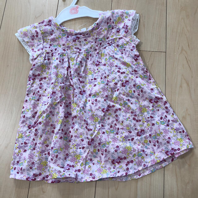 新品　ワンピース　花柄ピンク　90サイズ キッズ/ベビー/マタニティのキッズ服女の子用(90cm~)(ワンピース)の商品写真