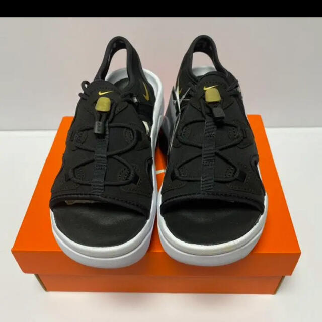NIKE(ナイキ)のナイキ　ココサンダル　白黒　24センチ レディースの靴/シューズ(サンダル)の商品写真