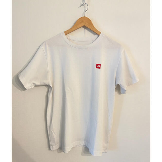 THE NORTH FACE(ザノースフェイス)のノースフェイス  スモールボックスロゴTシャツ ホワイト　Lサイズ メンズのトップス(Tシャツ/カットソー(半袖/袖なし))の商品写真