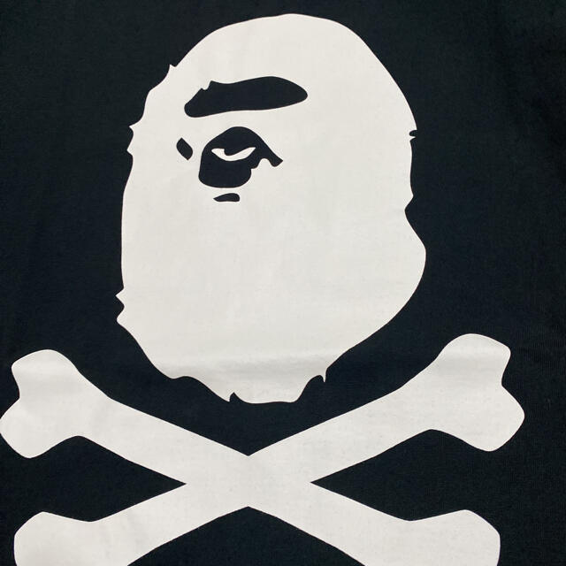 A BATHING APE(アベイシングエイプ)のAPE BAPE PIRATE STORE KAWS ロンt tシャツ L 黒 メンズのトップス(Tシャツ/カットソー(七分/長袖))の商品写真