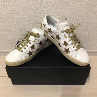 サンローラン(Saint Laurent)のサンローラン  スター  ゴールド   スニーカー  美品　メンズ　レディース(スニーカー)