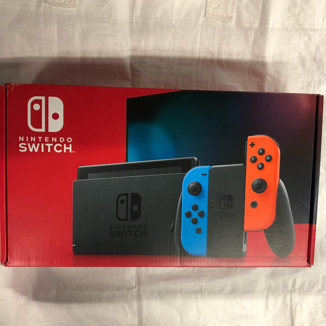 新品 箱に傷 Nintendo Switch 任天堂スイッチ本体　ネオン家庭用ゲーム機本体